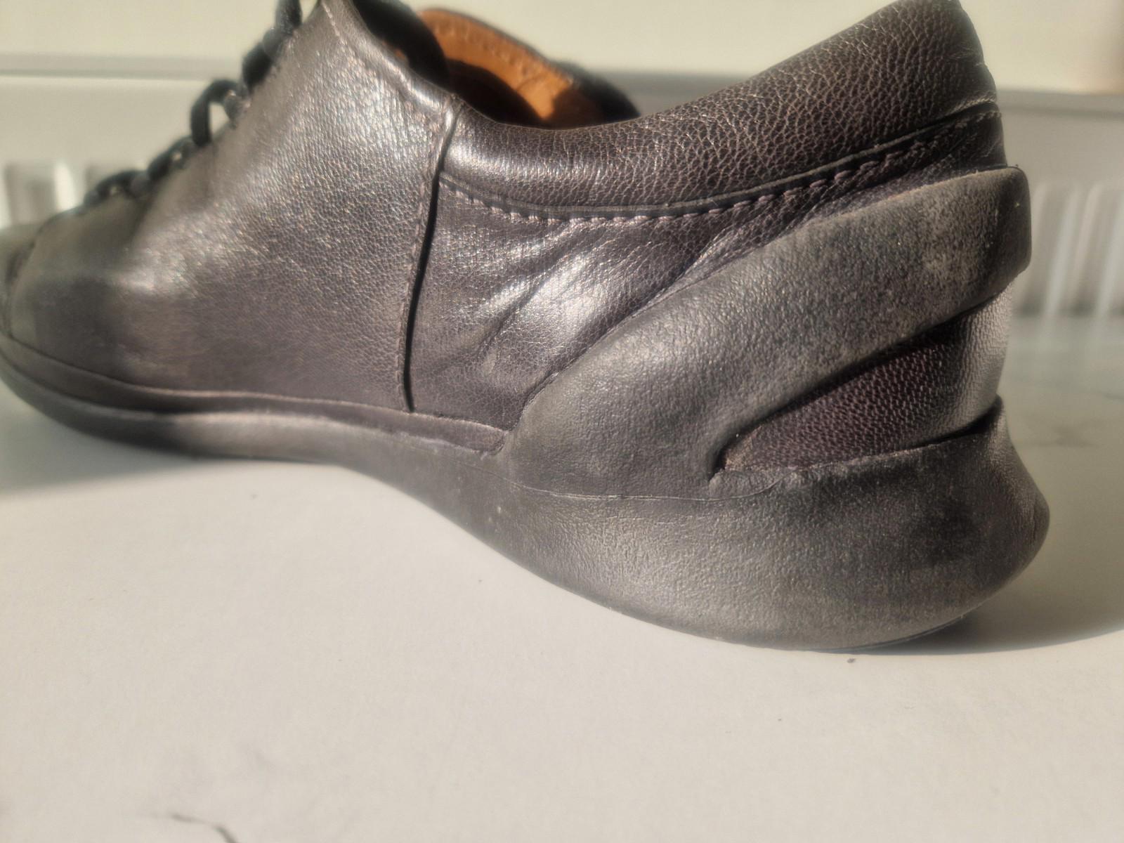 Clarks Black Leather Flexlite Lightweight Trainers Uk Size 11 G Preowened  Vgc