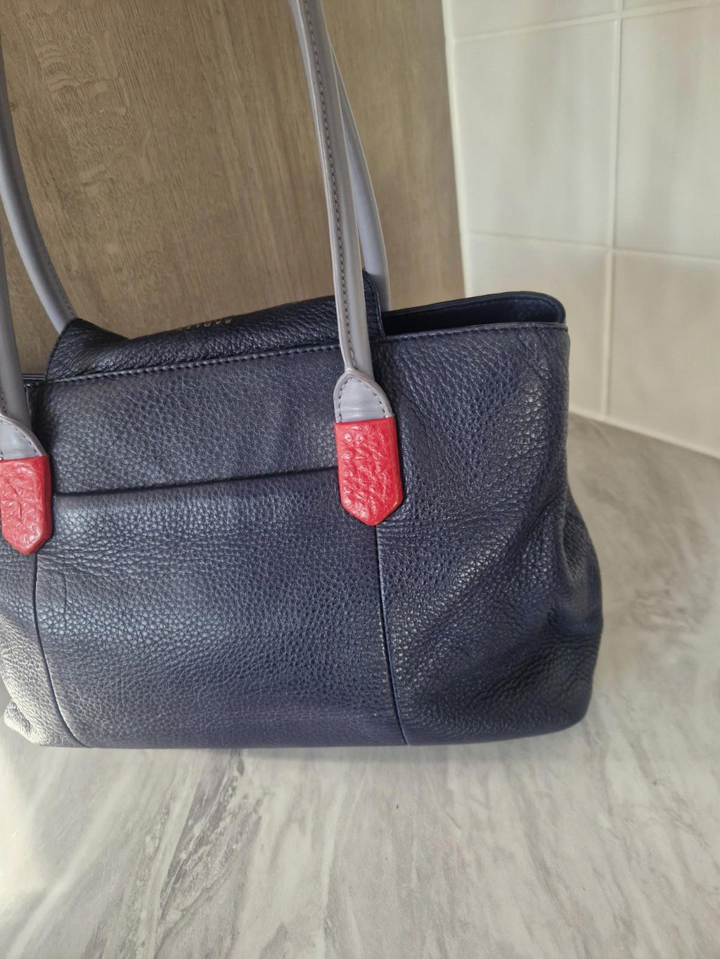 Radley Navy Leather shoulder bag with light blue handles red Leather Accents