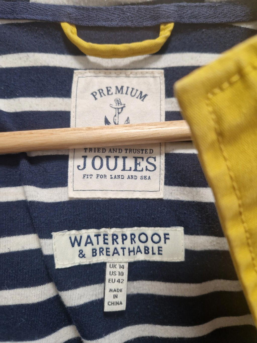 Joules Coast Women's Rain Jacket, Size 14, Hooded, Yellow/Gold