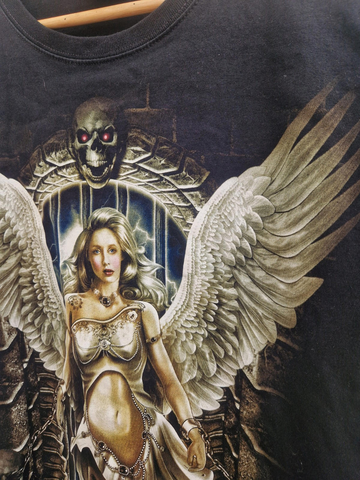 Y2k Gothic Angel Graphic Crew Neck T-shirt Uk Size L On A Wild Label 100% Cotton