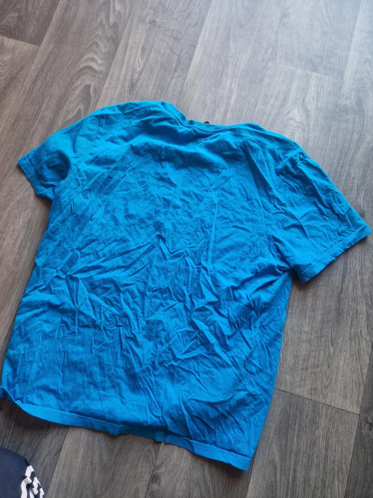 The North Face Blue Crew Neck T -shirt Front Chest Hit Womens Uk Size L