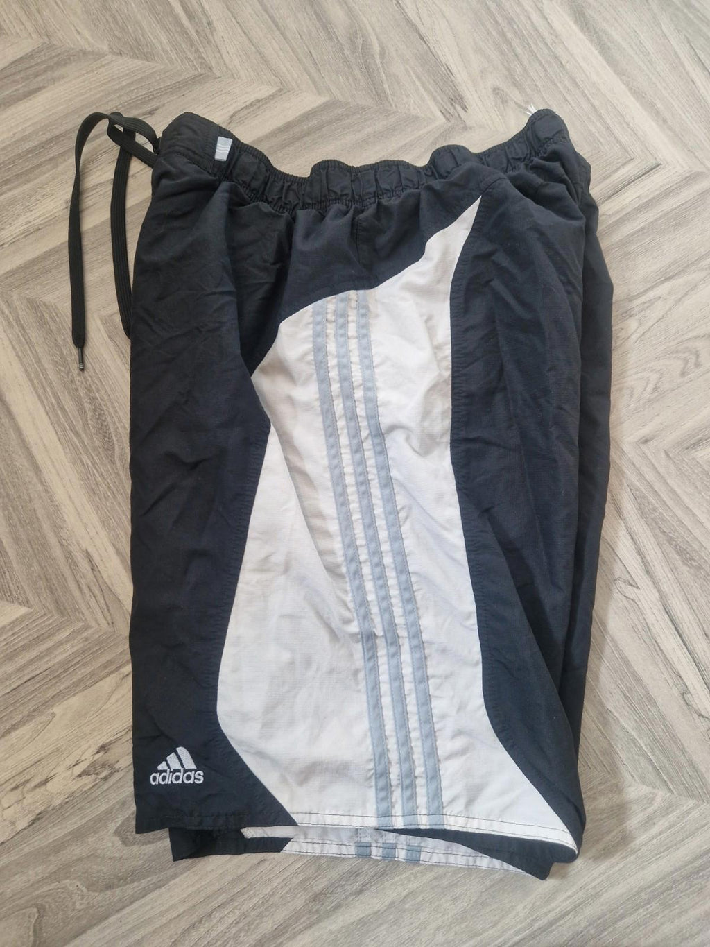 Adidas Mesh Lined Black & White Hits Shorts With Side Pocket Uk Size L Gc 2012