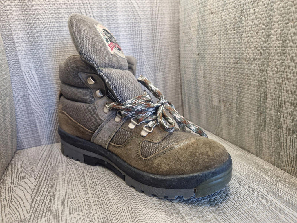 Trekk Free Wolves Natural Reserve  Khaki Green Hiking/walking Boots Uk Size 8 Gc