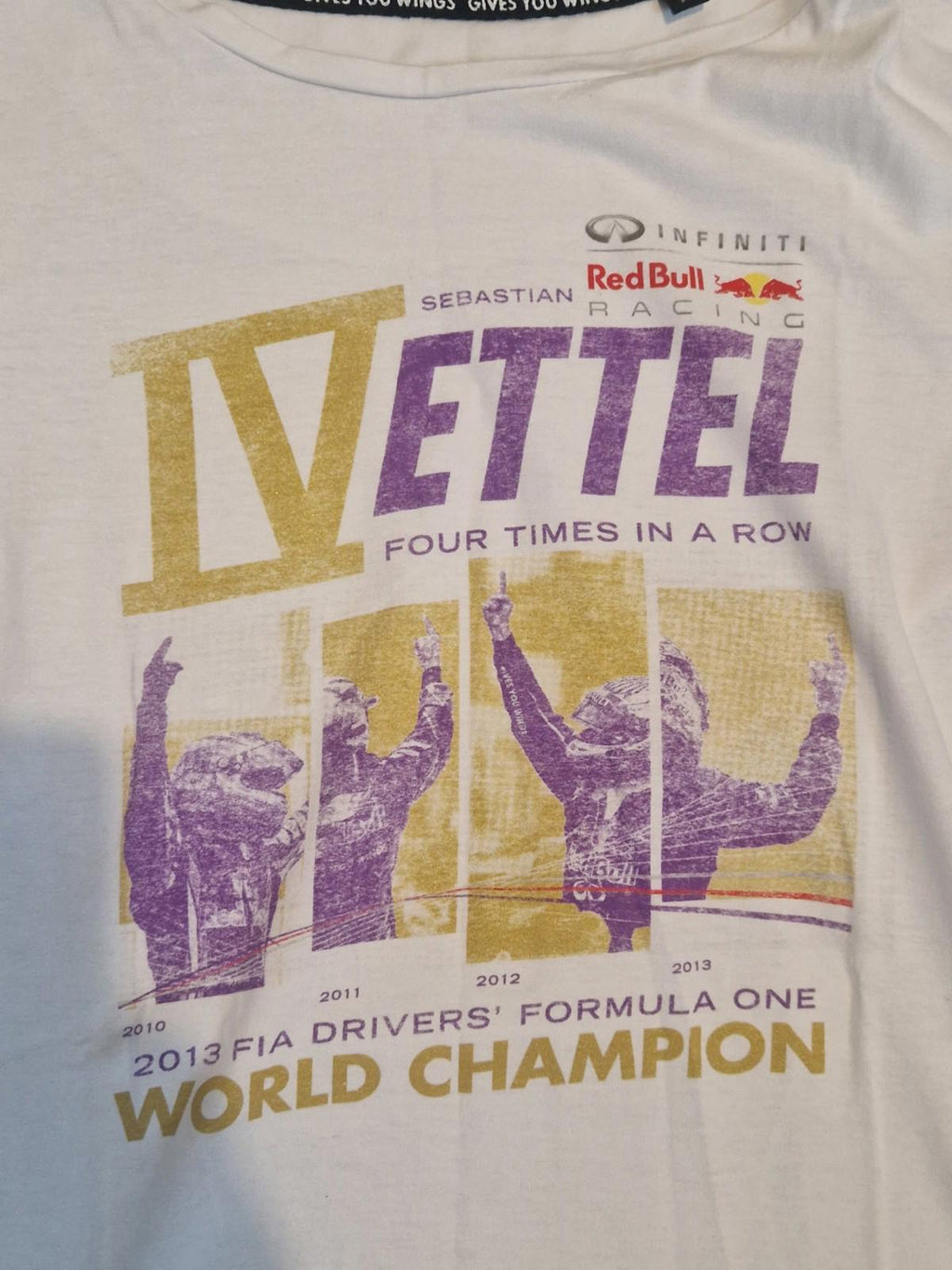 Sebastian Vettal F1  2013 Championships T-Shirt Uk M Memorabilia  Gc