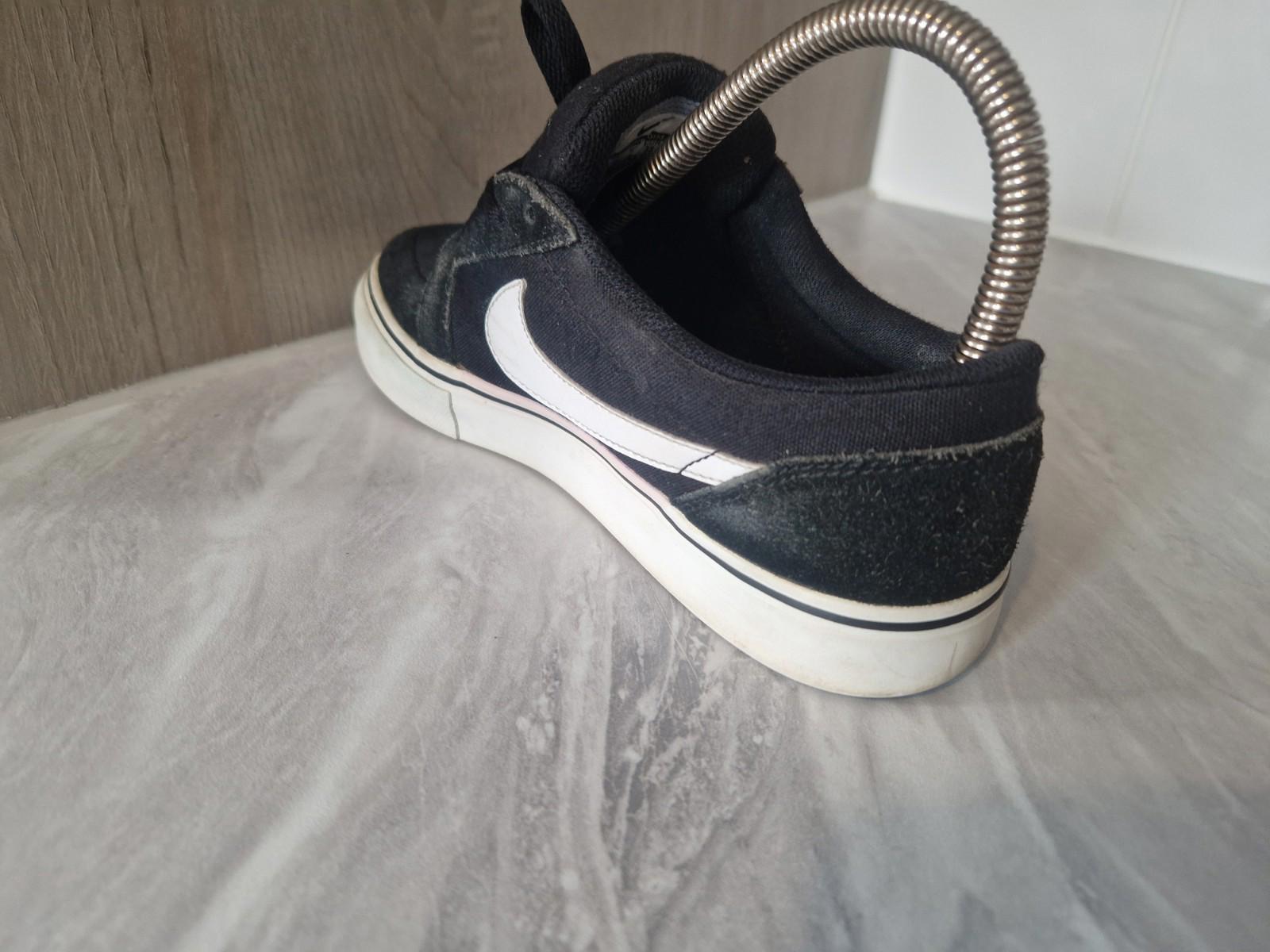 Nike Sb 2014 Black With White Mids  Canvas Trainers Skate Shoe Uk Size 5 Gc