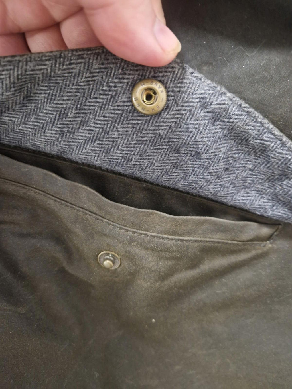 Barbour Hall Brown Wax Country Coat Lined Full Zip & Studs Uk Size Xxl Gc