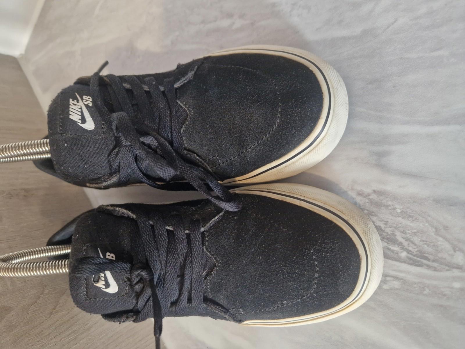 Nike Sb 2014 Black With White Mids  Canvas Trainers Skate Shoe Uk Size 5 Gc