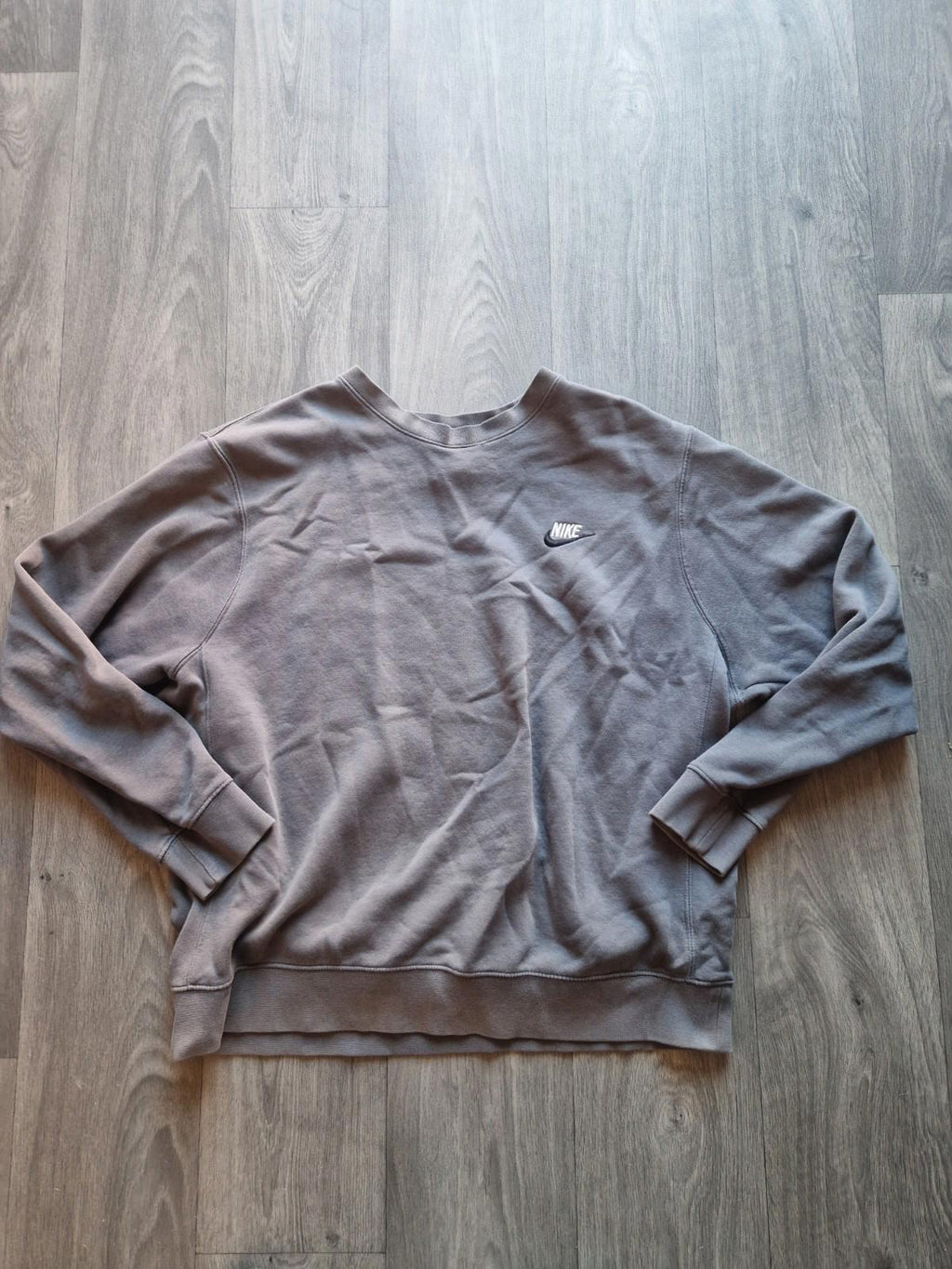 Nike Sweatshirt Mens  Grey Swoosh Crewneck Pullover Jumper/ Sweater Uk Size L Gc