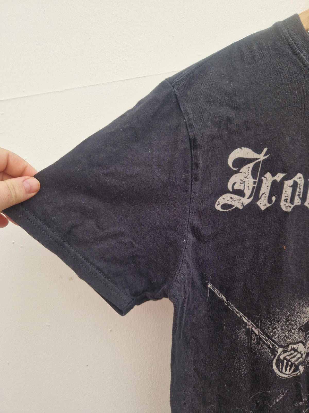 2011 Iron Maiden The Trooper T-Shirt In A Gildan  Label Uk Size M Gc