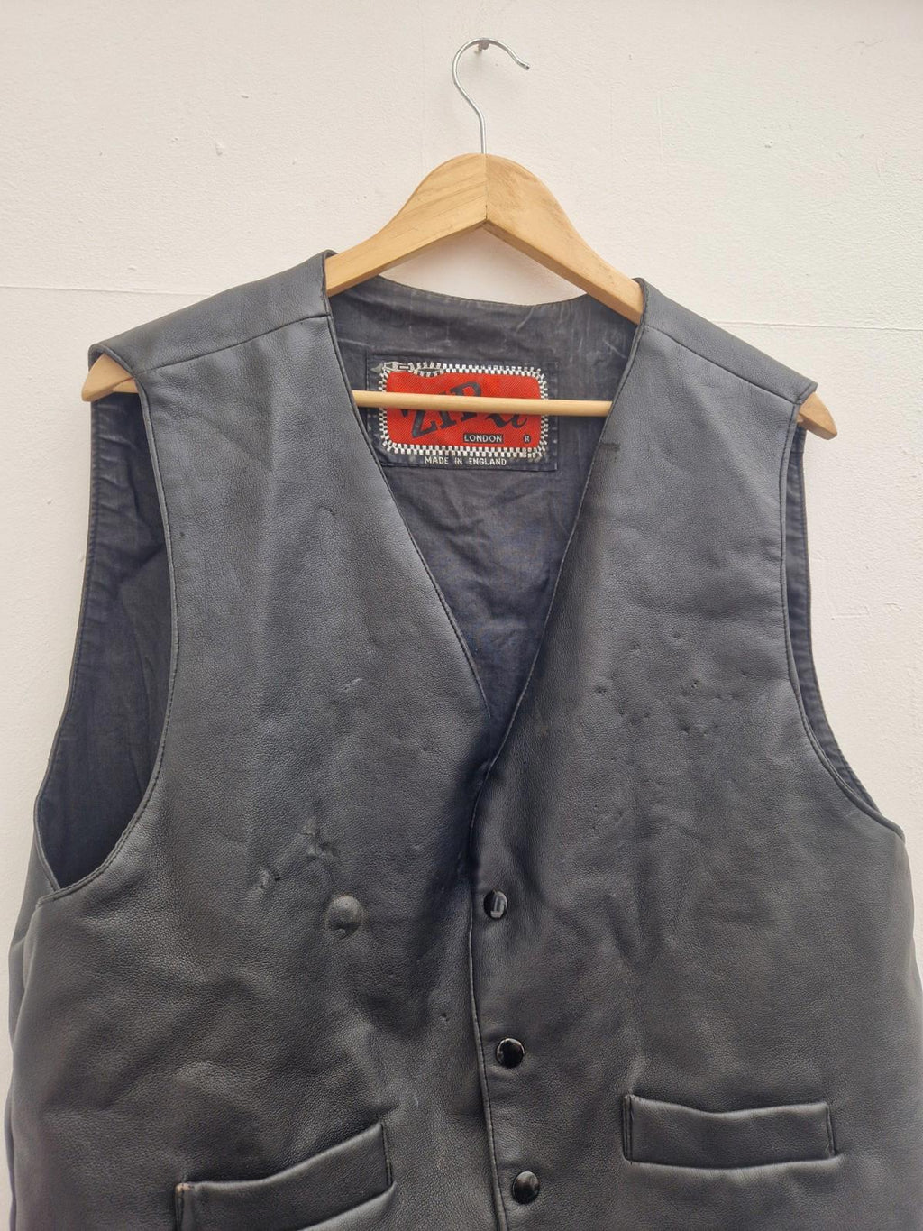 Zip It London  Leather Biker Waistcoat  Some Marks From Pin Badges Uk L 20"  P2P