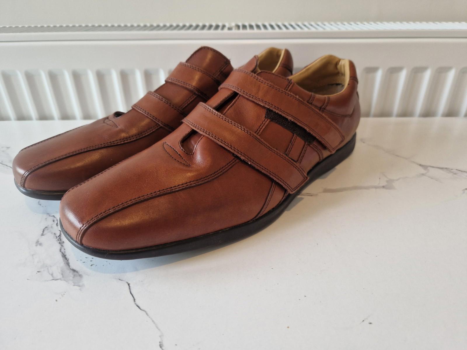 Clarks Brown Leather Slip On  Shoes/trainers  Ex Shop Display Unboxed Uk Size 11