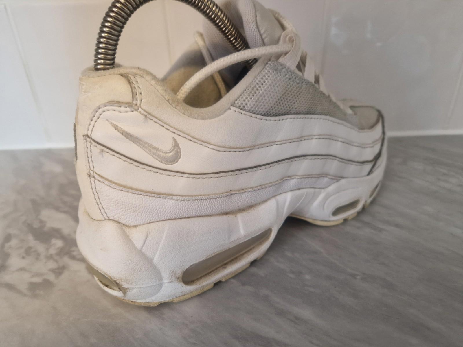Nike Air Max 95 GS White CJ3906-100 Uk Size 6 Gc