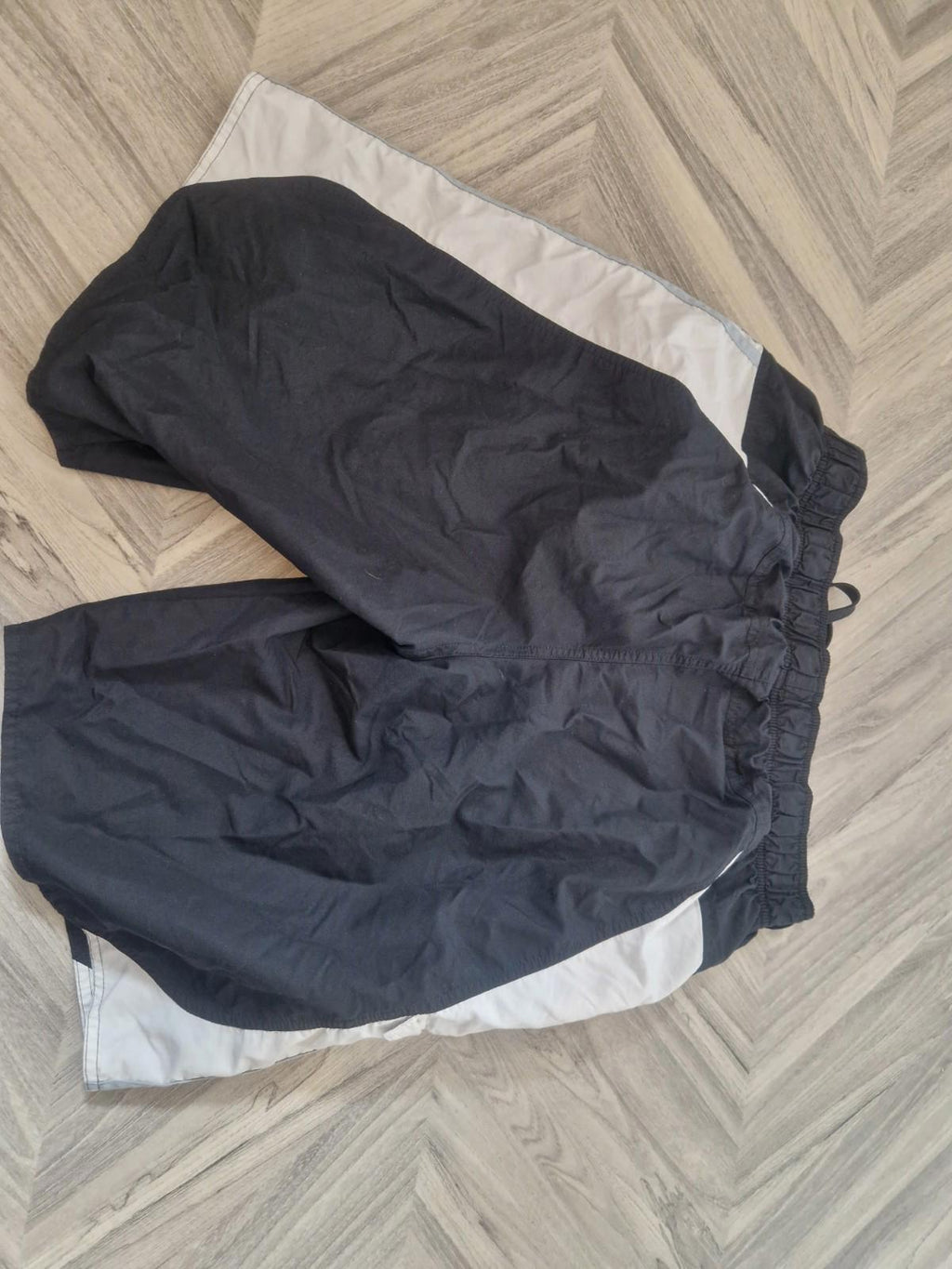 Adidas Mesh Lined Black & White Hits Shorts With Side Pocket Uk Size L Gc 2012