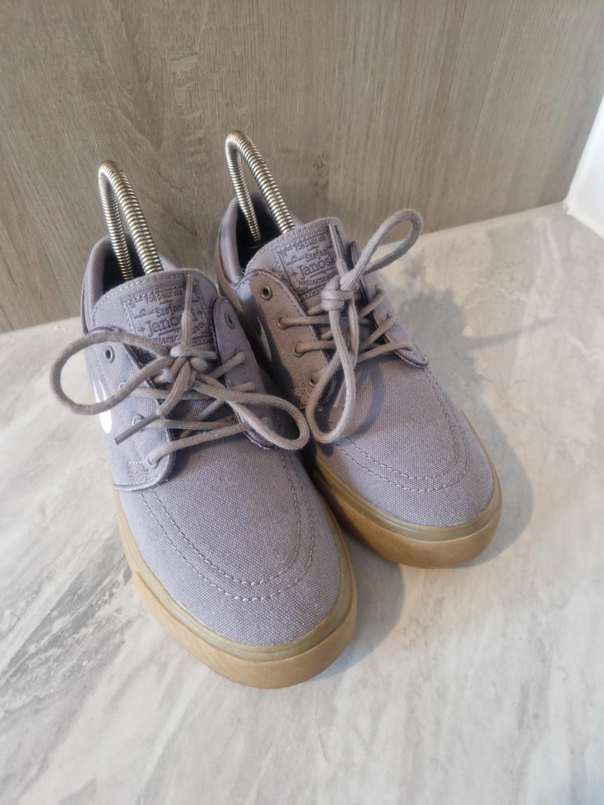 Nike SB Stefan Janoski Grey Skateboarding Canvas Trainers Gum Sole  - UK 5  Vgc