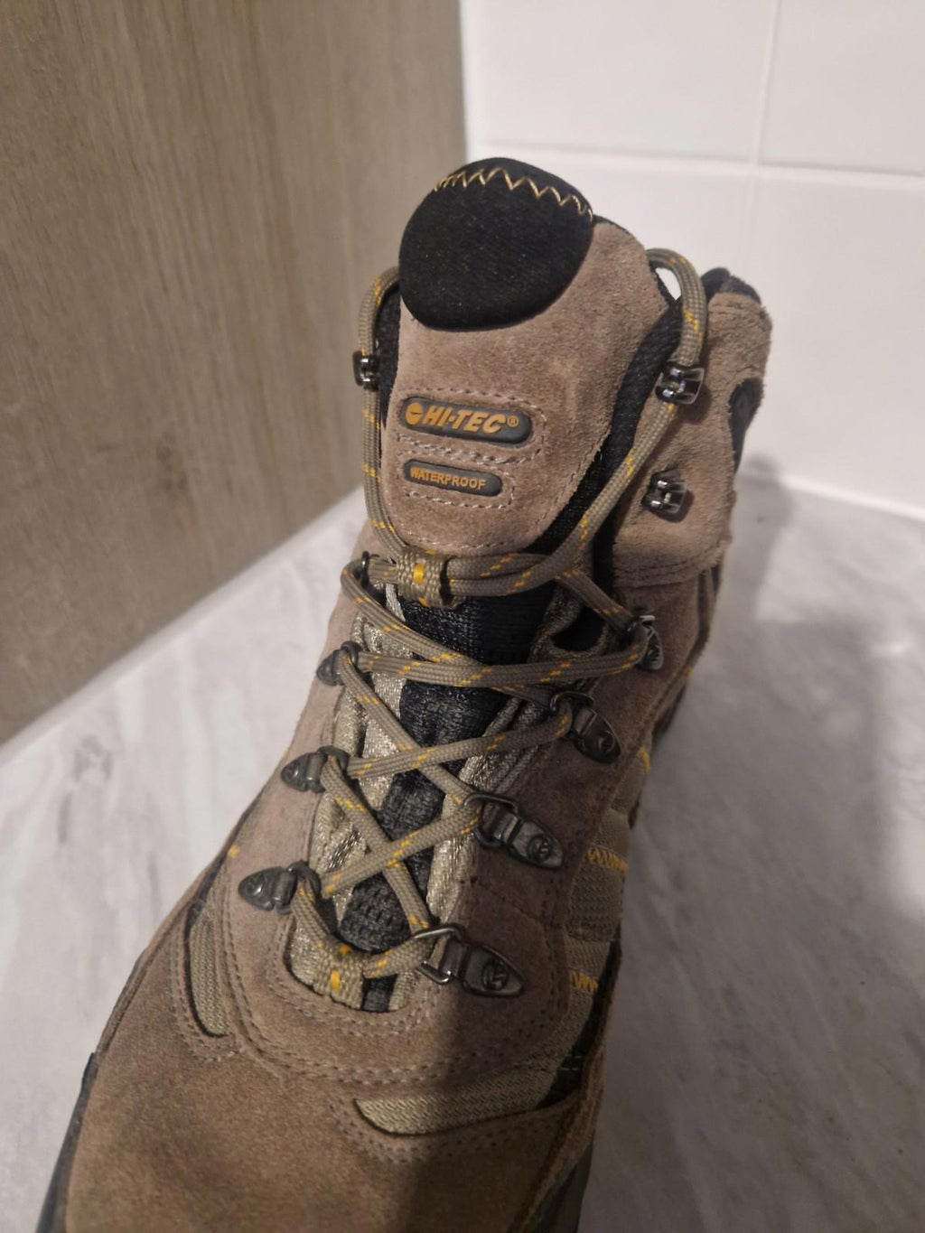 Hi-Tec Natal Mid WP Comfort Trail Hiking Waterproof Boots Uk Size 12 Gc