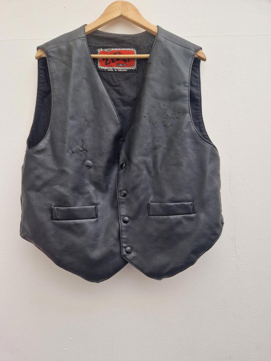 Zip It London  Leather Biker Waistcoat  Some Marks From Pin Badges Uk L 20"  P2P