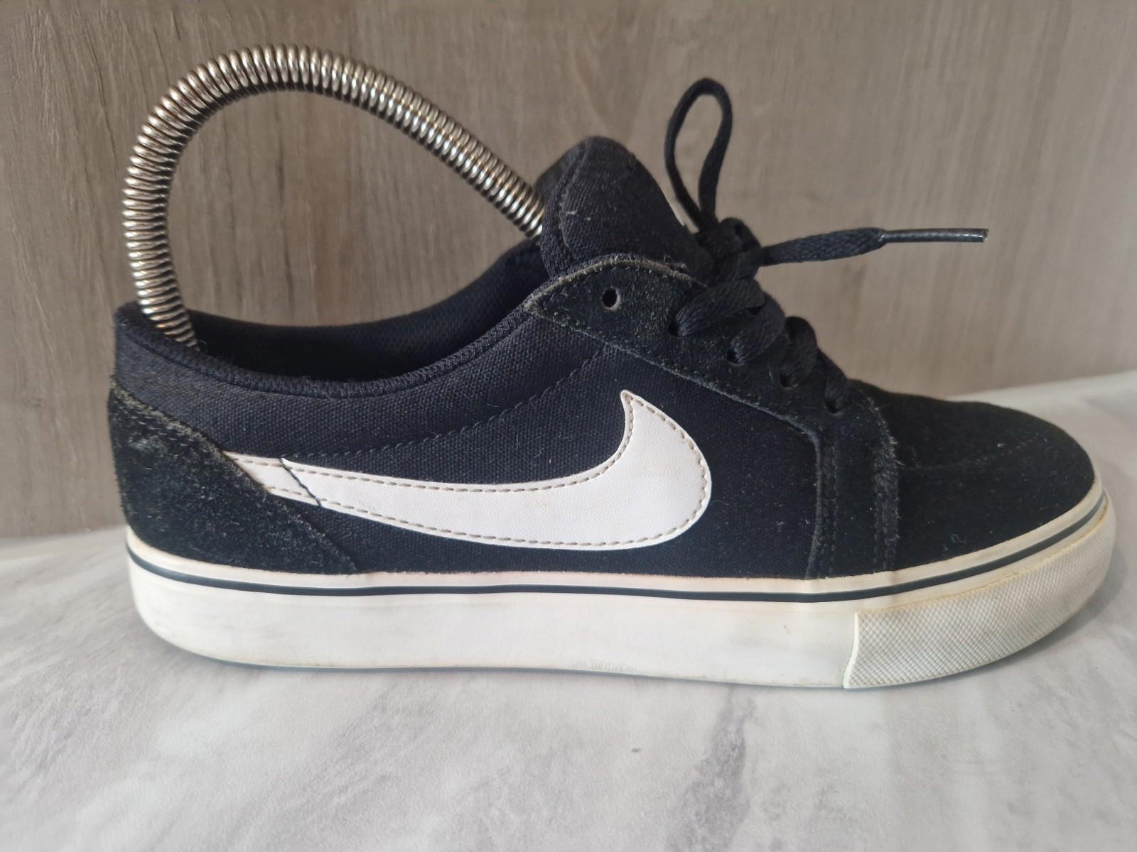 Nike Sb 2014 Black With White Mids  Canvas Trainers Skate Shoe Uk Size 5 Gc