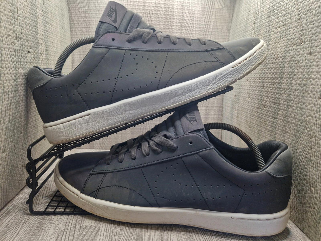 Nike 2005  Ultra Premium Black  Iridescent trainers uk size 12 Vgc