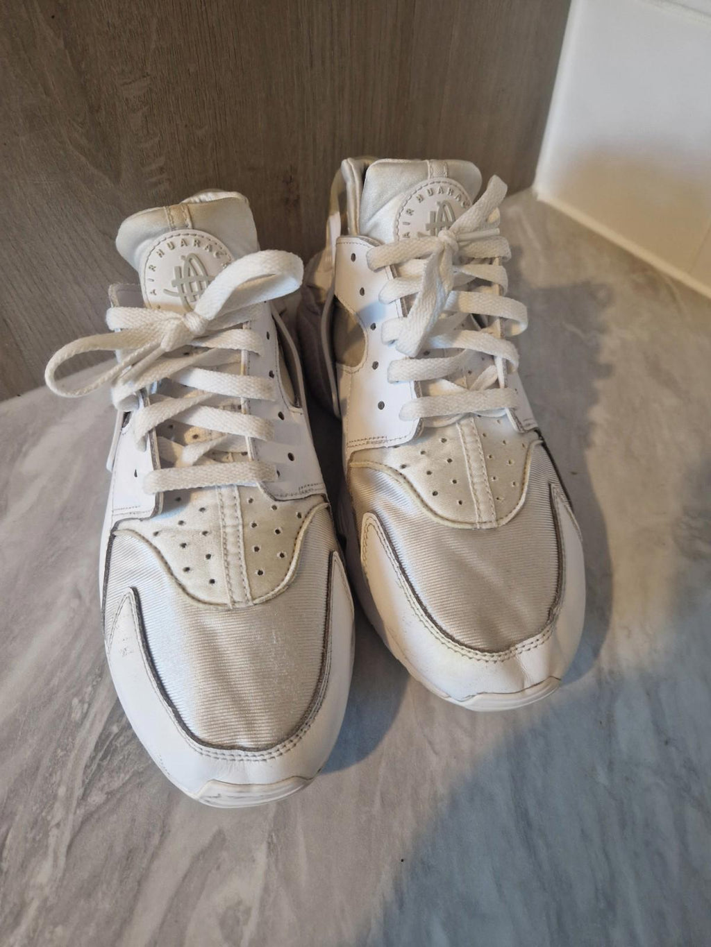 Nike Air Huarache Triple White Trainer Sneakers Mens Uk Size 11 Gc