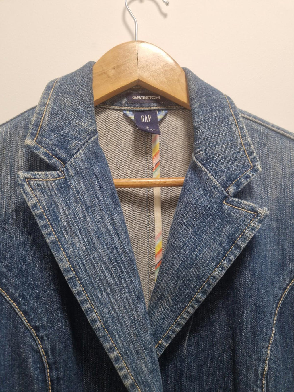 Gap 2 Button  Blue Denim  Jackets Ladies Uk Size 8 Gc