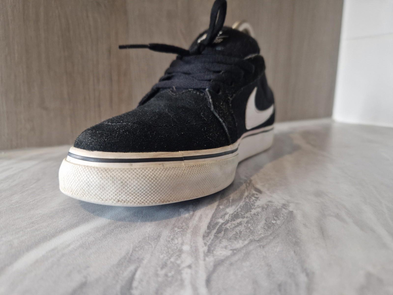 Nike Sb 2014 Black With White Mids  Canvas Trainers Skate Shoe Uk Size 5 Gc