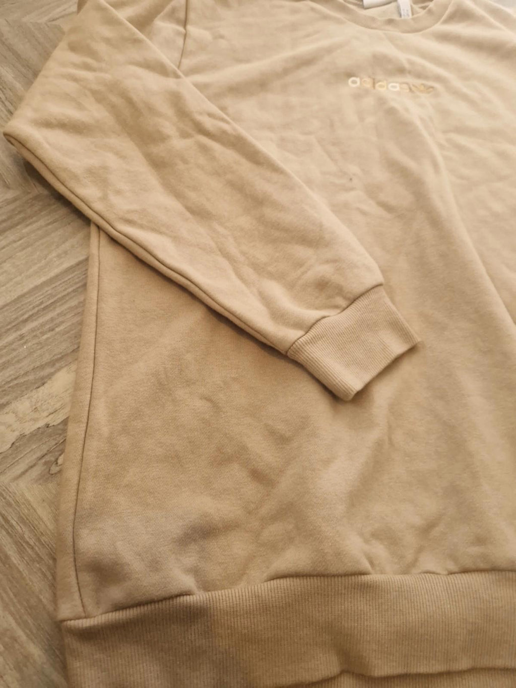 Adidas Beige Crew Neck Sweatshirt Trefoil Logo Front Central Hit  Uk L Gc