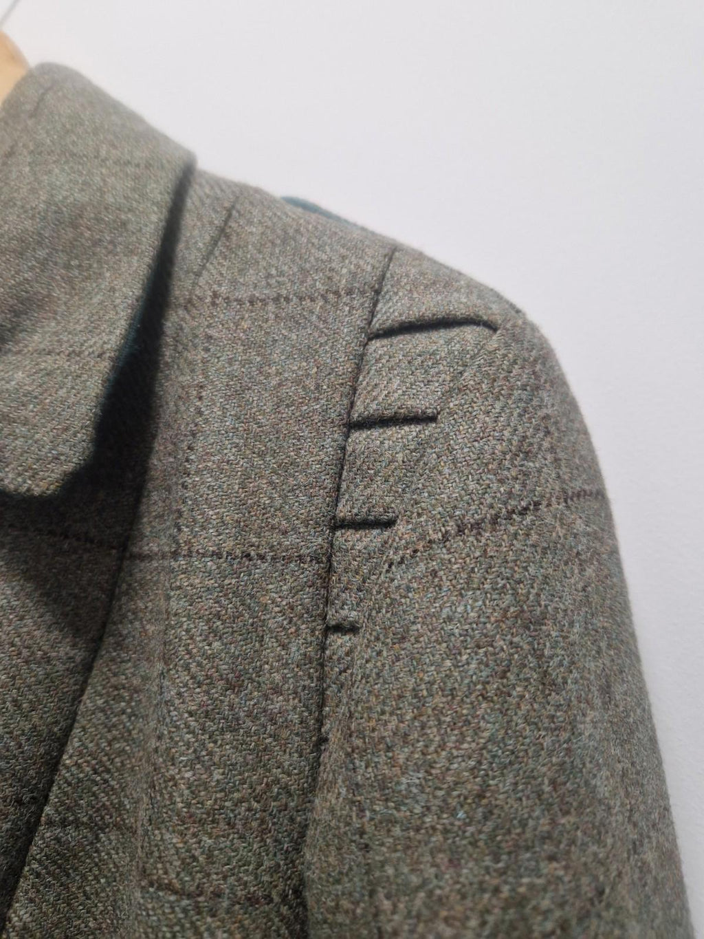 Hannah Wright Ladies Beautiful Check Tweed  Blue Trim Jacket Uk 12 Made In Wales