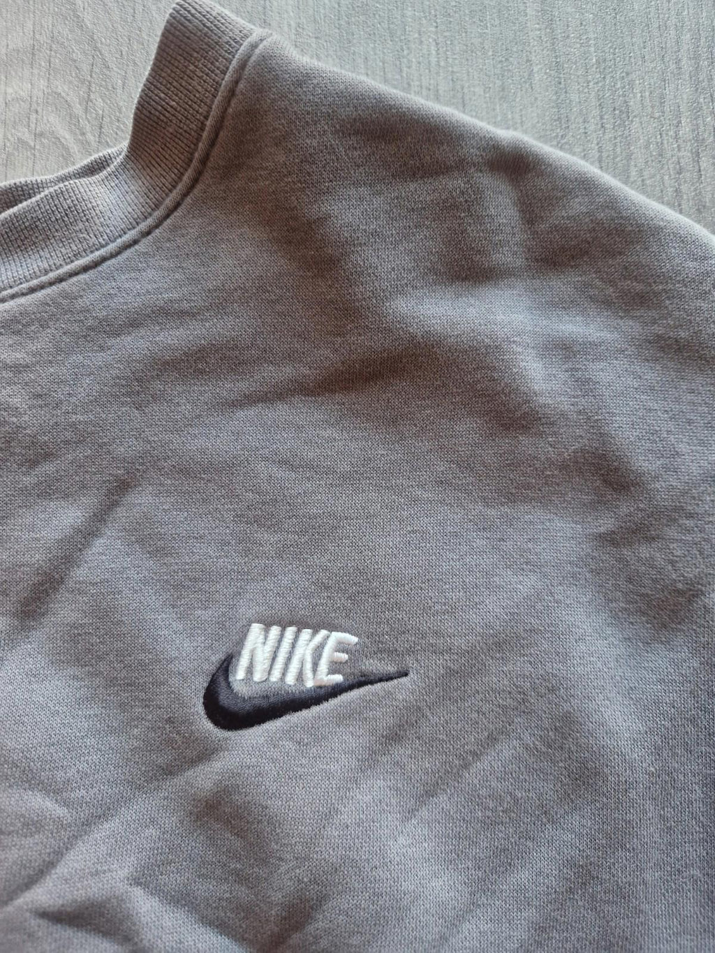 Nike Sweatshirt Mens  Grey Swoosh Crewneck Pullover Jumper/ Sweater Uk Size L Gc